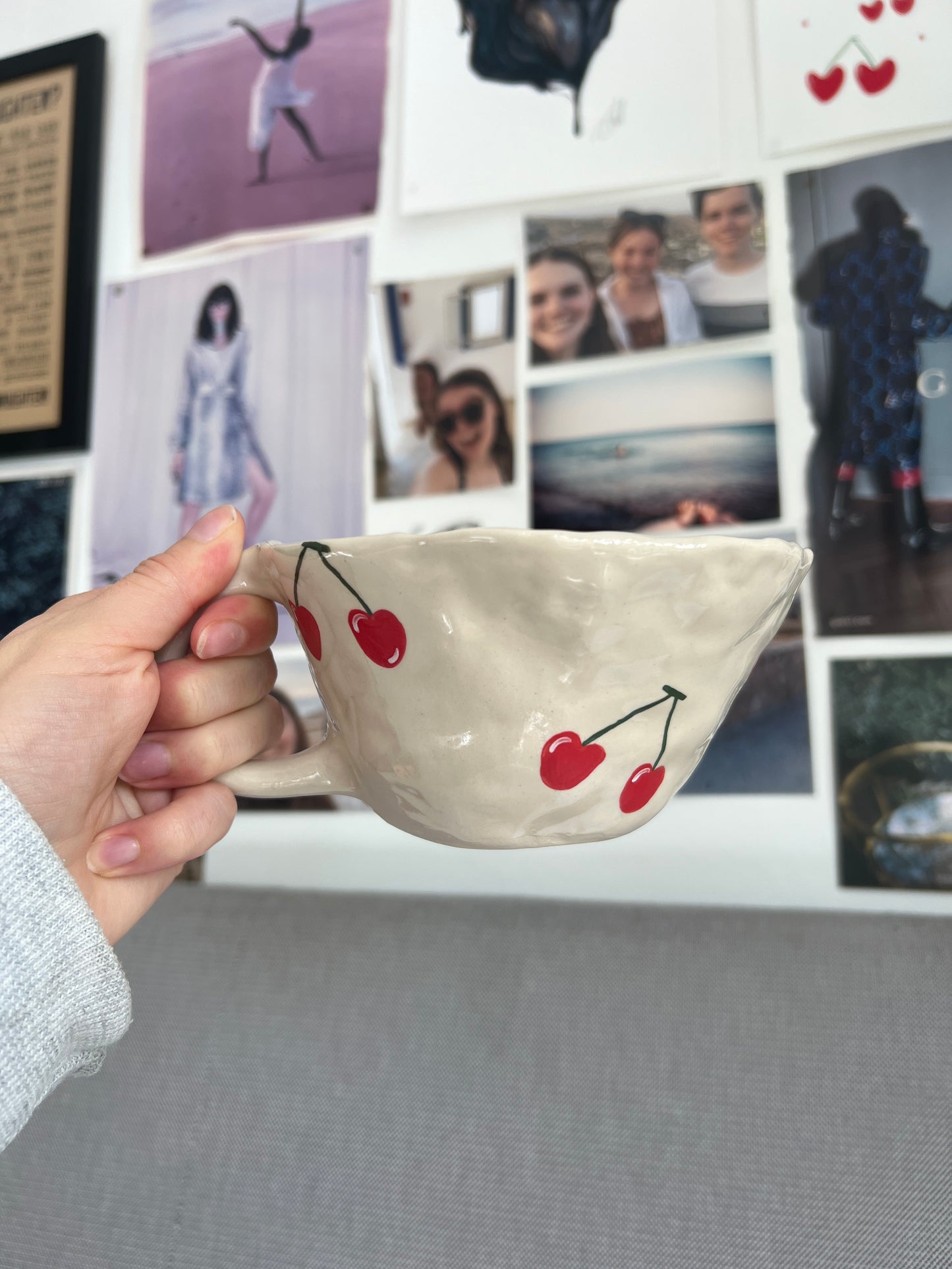 Cherry mug sample