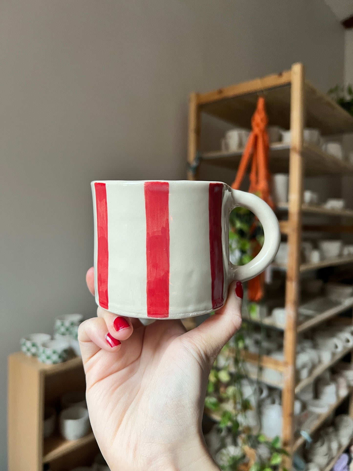 Red stripe mug