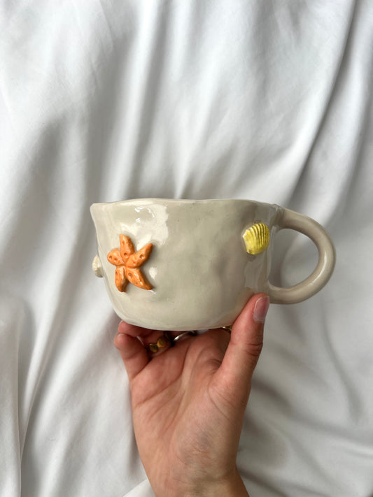 Orange shell mug