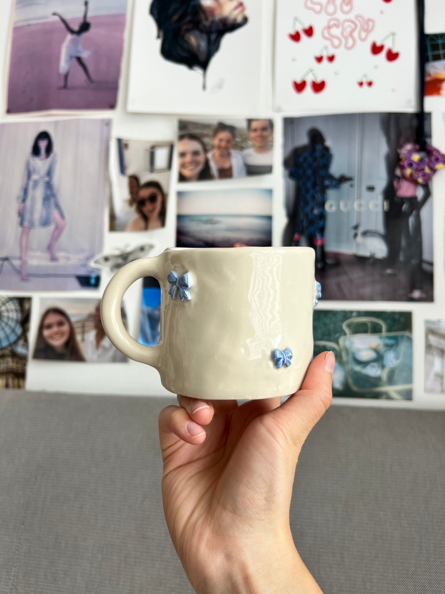 Blue bow mug
