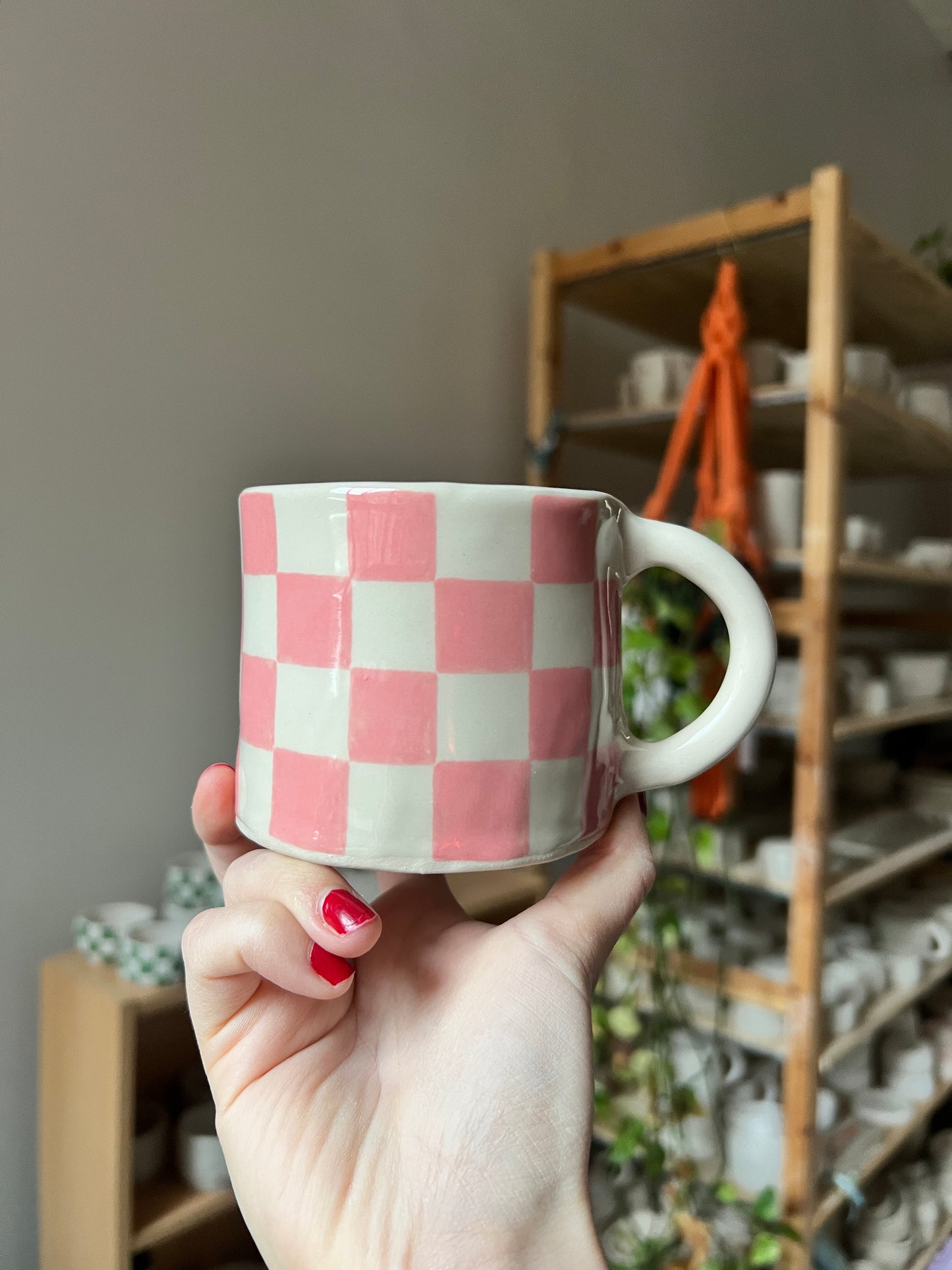 Pink check mug
